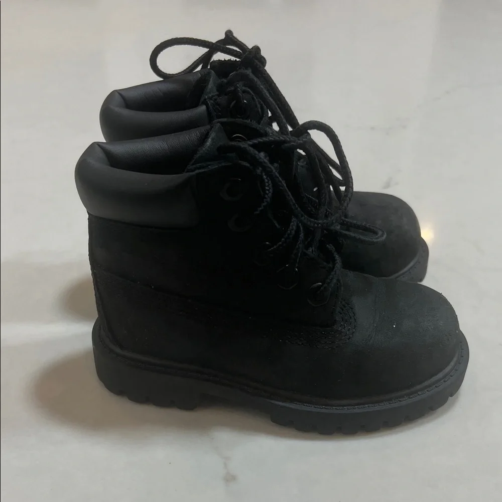 Timberland Toddler's Black Lace-Up Boots, lightly worn.